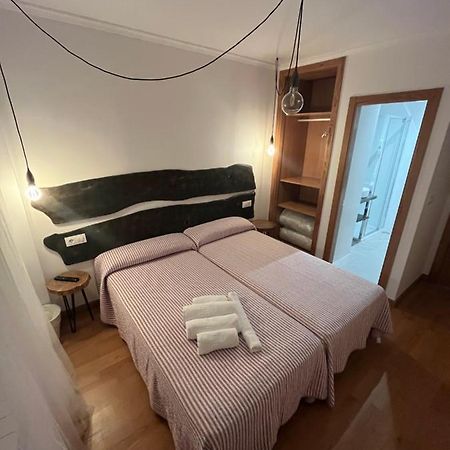 Entrecaminos Otel O Pedrouzo Dış mekan fotoğraf